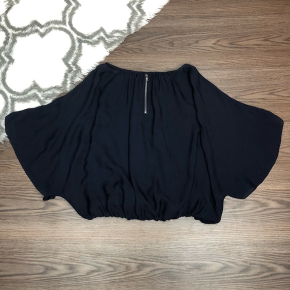 Alice + Olivia Scoop Silk Blouse Size Medium - Picture 5 of 6